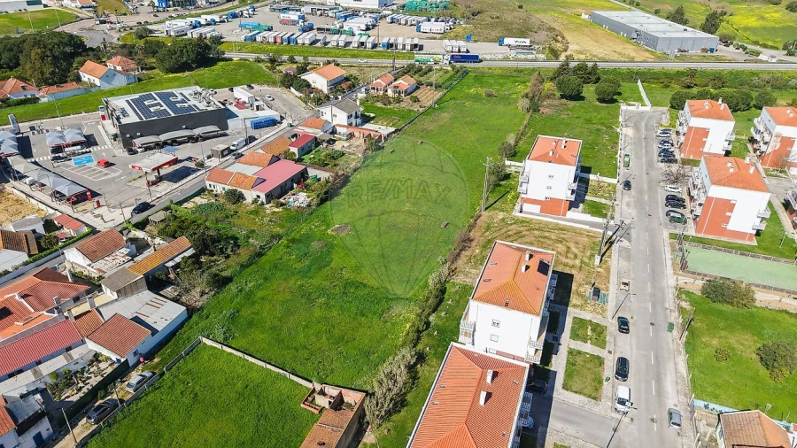 Terreno para Venda em Aveiras de Cima Foto 9