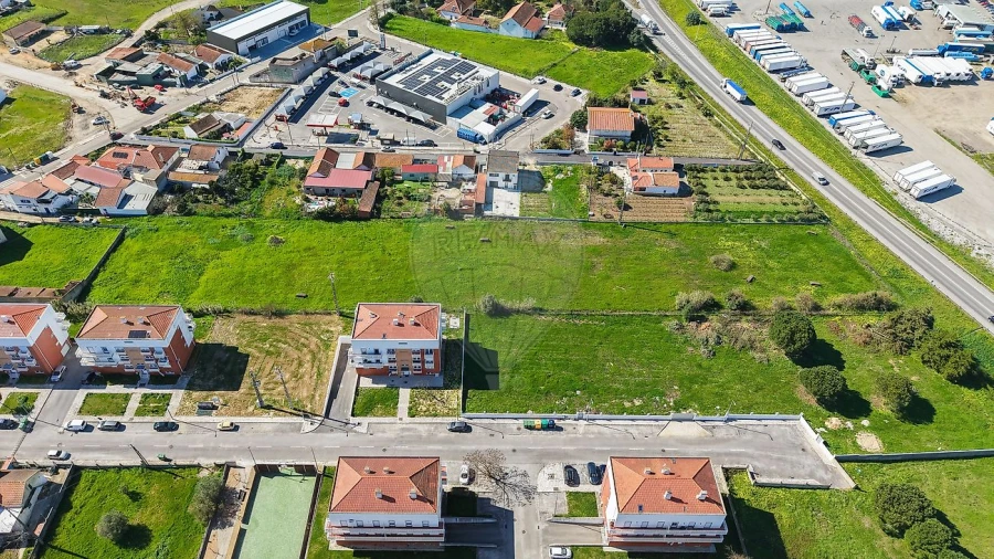 Terreno para Venda em Aveiras de Cima Foto 24