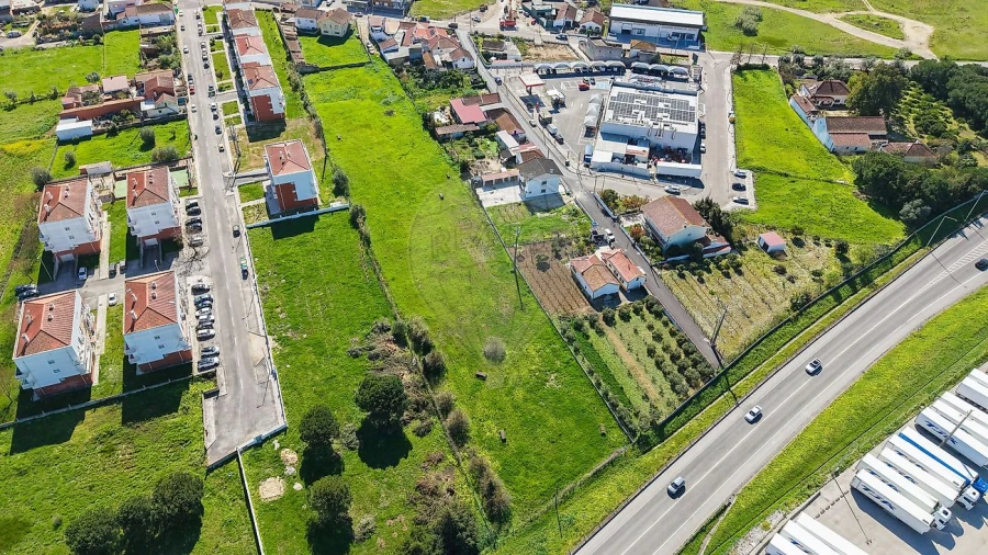 Terreno para Venda em Aveiras de Cima Foto 31