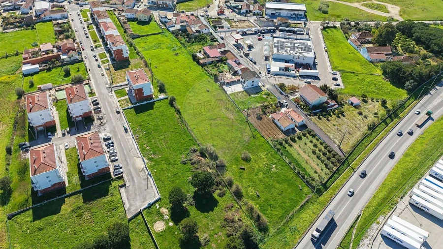 Terreno para Venda em Aveiras de Cima Foto 30