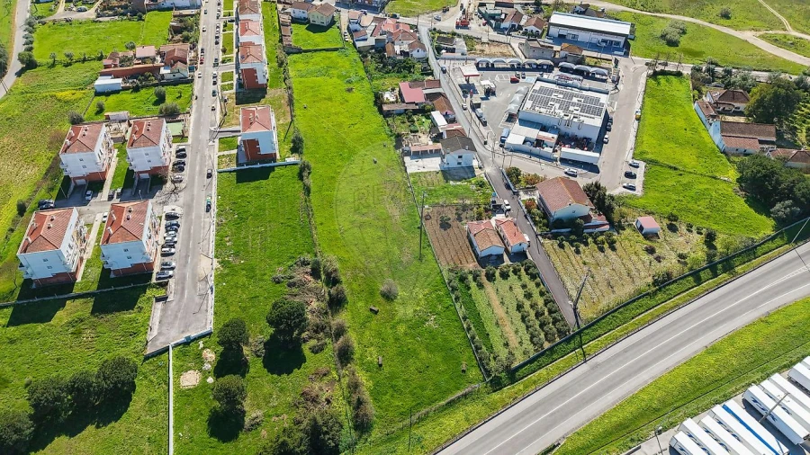 Terreno para Venda em Aveiras de Cima Foto 32