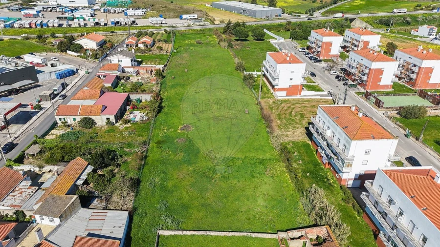 Terreno para Venda em Aveiras de Cima