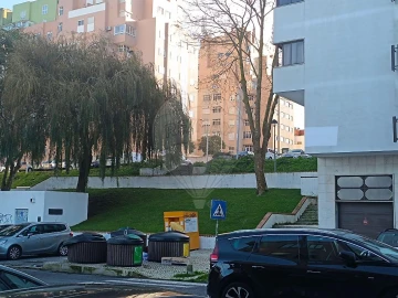 Apartamento T1 para Venda em Rio de Mouro