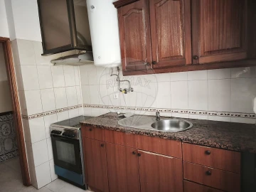 Apartamento T1 para Venda em Rio de Mouro
