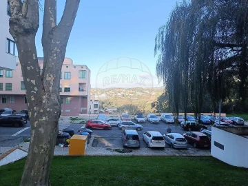 Apartamento T1 para Venda em Rio de Mouro