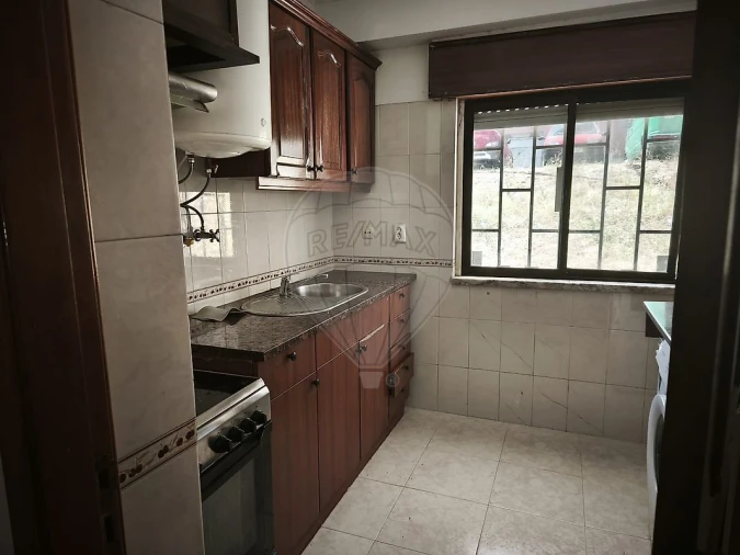 Apartamento T1 para Venda em Rio de Mouro Foto 9