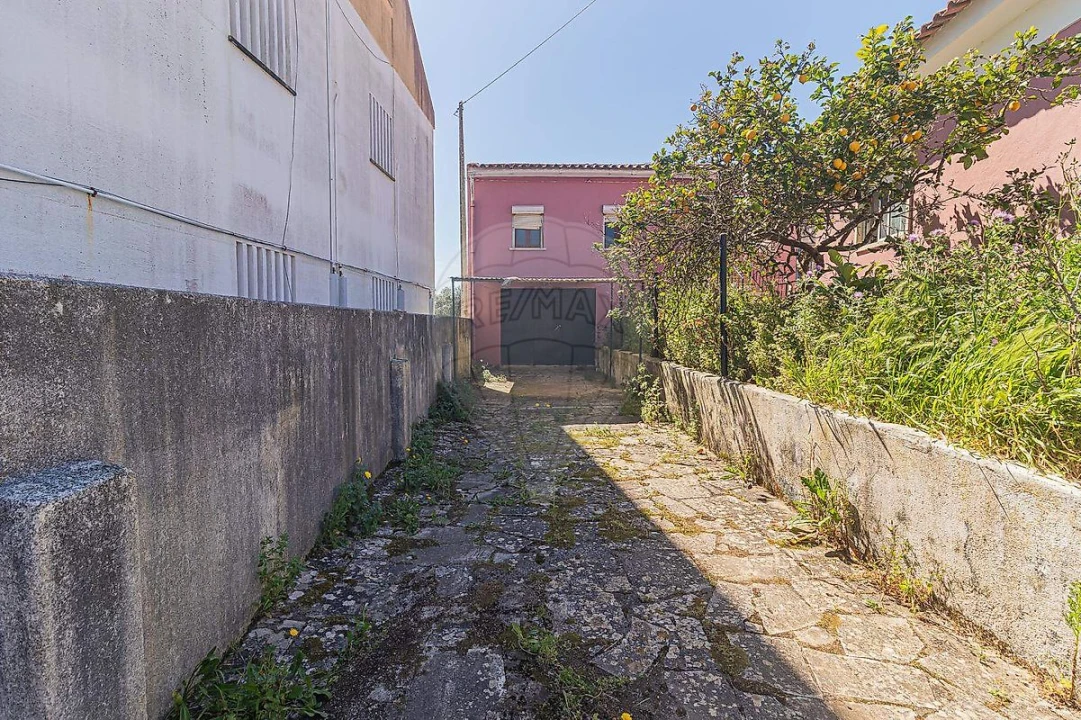 Moradia T3 para Venda em Rio de Mouro Foto 21