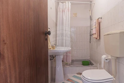 Moradia T3 para Venda em Rio de Mouro