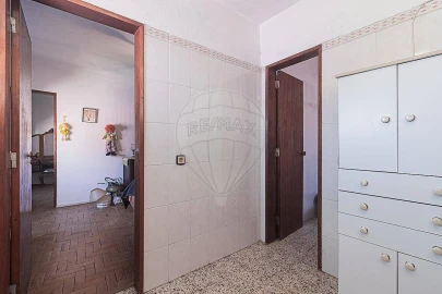 Moradia T3 para Venda em Rio de Mouro