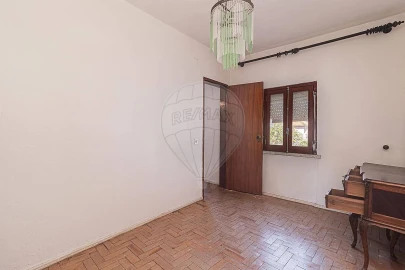 Moradia T3 para Venda em Rio de Mouro