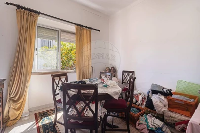 Moradia T3 para Venda em Rio de Mouro