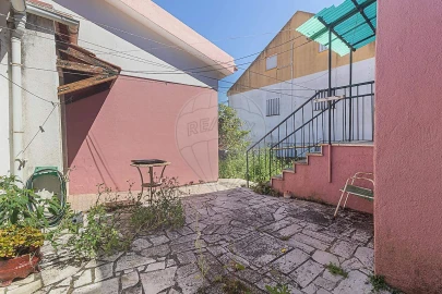 Moradia T3 para Venda em Rio de Mouro