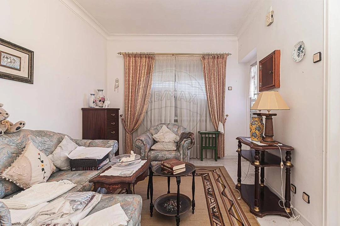 Moradia T3 para Venda em Rio de Mouro Foto 3