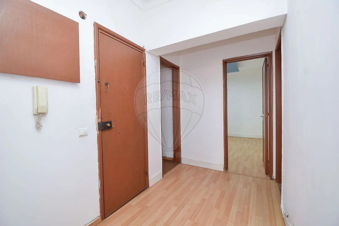 Apartamento para Venda em Almada, Cova da Piedade, Pragal e Cacilhas Foto 3