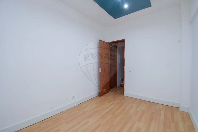 Apartamento para Venda em Almada, Cova da Piedade, Pragal e Cacilhas Foto 15