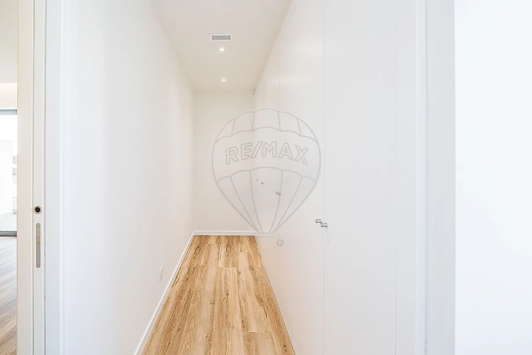 Moradia T4 para Venda em Carcavelos e Parede Foto 22