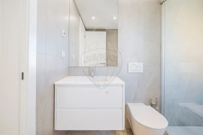 Moradia T4 para Venda em Carcavelos e Parede