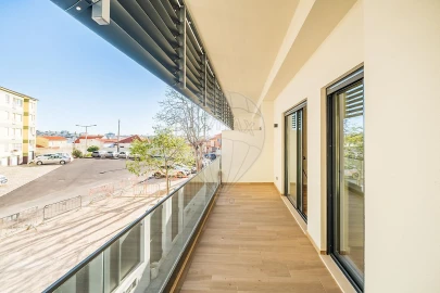 Moradia T4 para Venda em Carcavelos e Parede