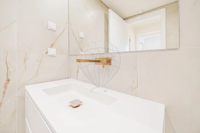 Moradia T4 para Venda em Carcavelos e Parede