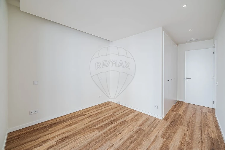 Moradia T4 para Venda em Carcavelos e Parede Foto 29