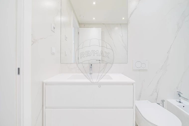 Moradia T4 para Venda em Carcavelos e Parede Foto 26