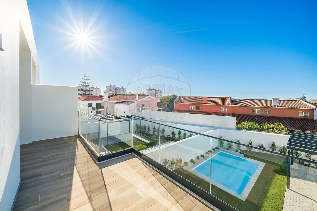 Moradia T4 para Venda em Carcavelos e Parede Foto 35