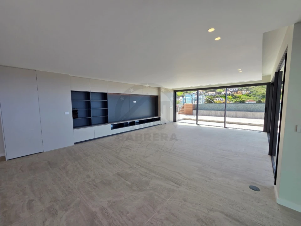 Apartamento T4 para Venda em São Martinho Foto 4