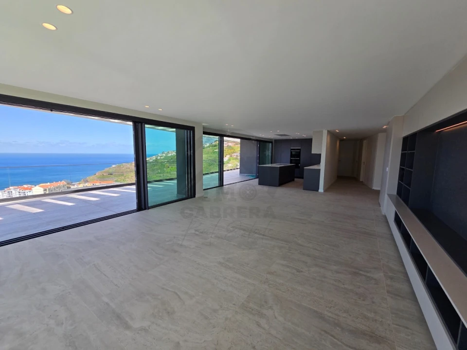 Apartamento T4 para Venda em São Martinho Foto 6