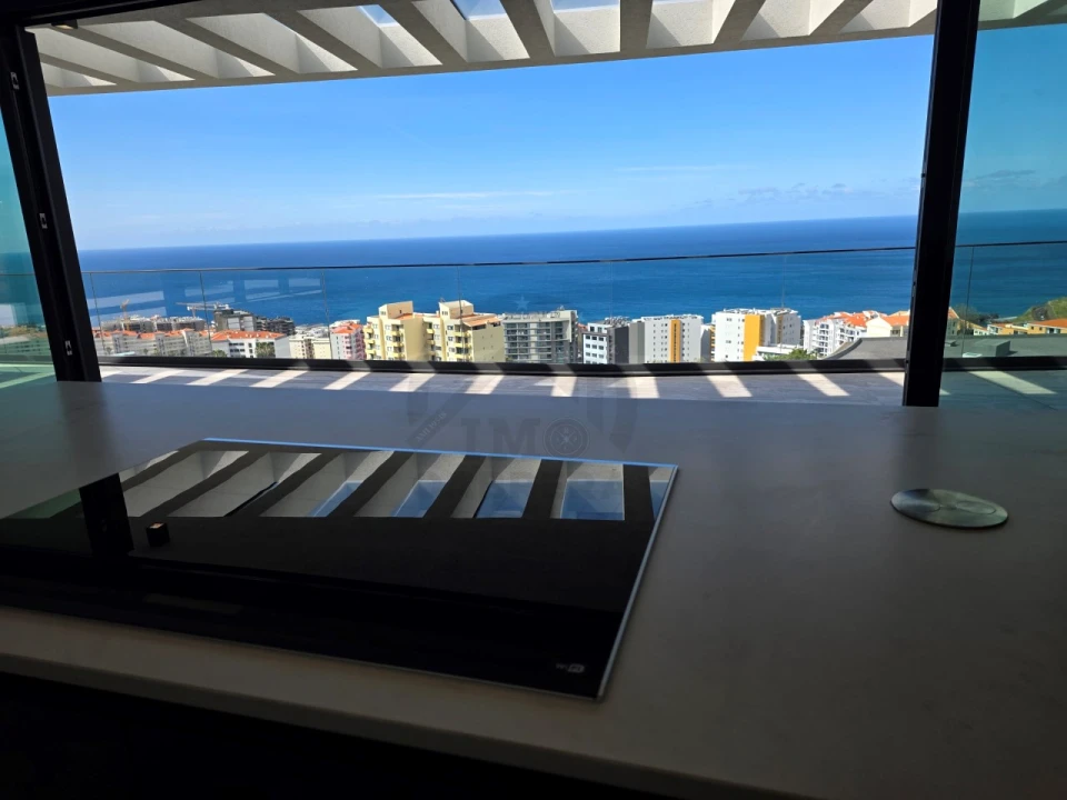 Apartamento T4 para Venda em São Martinho Foto 12