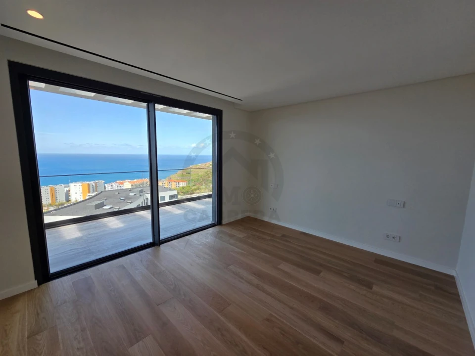 Apartamento T4 para Venda em São Martinho Foto 23