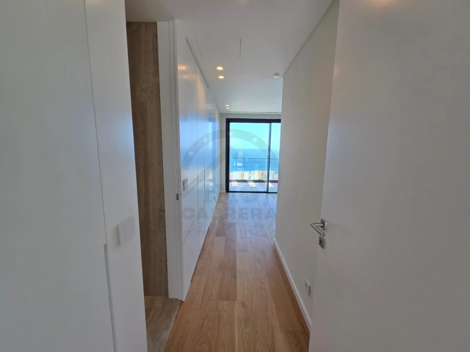 Apartamento T4 para Venda em São Martinho Foto 25