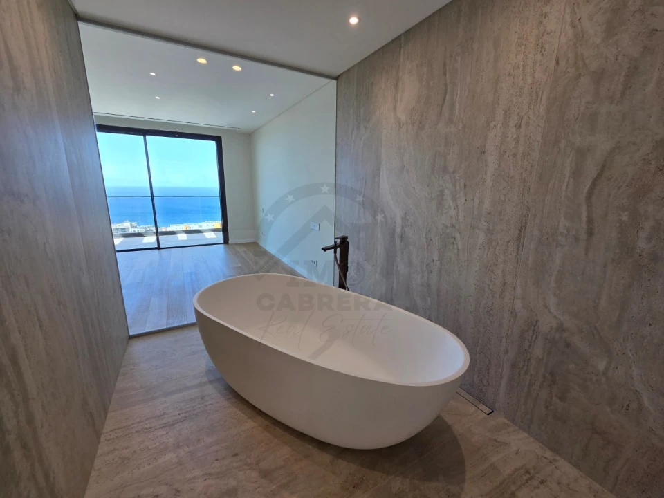 Apartamento T4 para Venda em São Martinho Foto 38