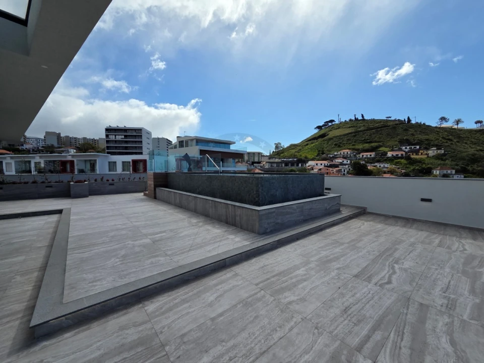 Apartamento T4 para Venda em São Martinho Foto 45