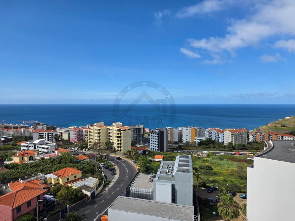 Apartamento T4 para Venda em São Martinho Foto 49