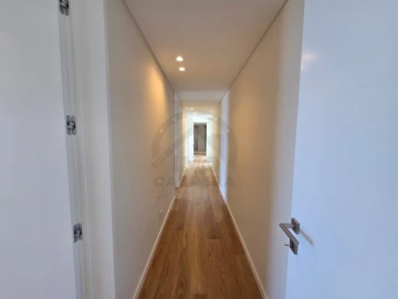 Apartamento T4 para Venda em São Martinho