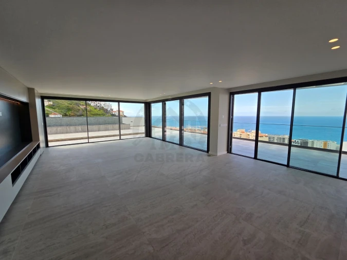 Apartamento T4 para Venda em São Martinho Foto 3