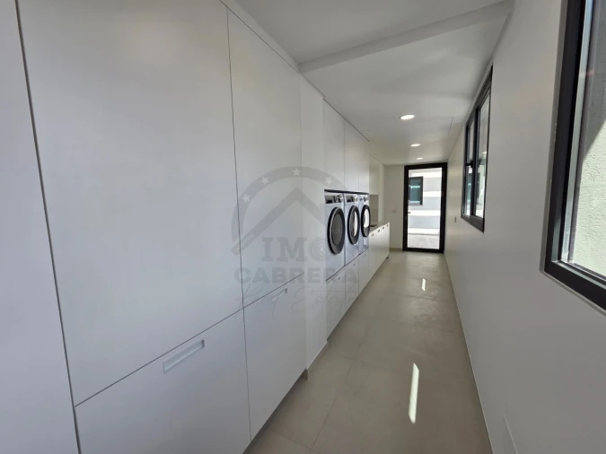 Apartamento T4 para Venda em São Martinho Foto 14
