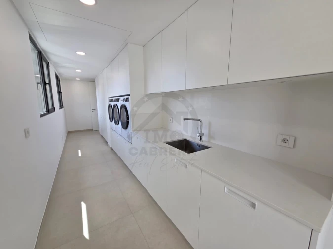 Apartamento T4 para Venda em São Martinho Foto 16