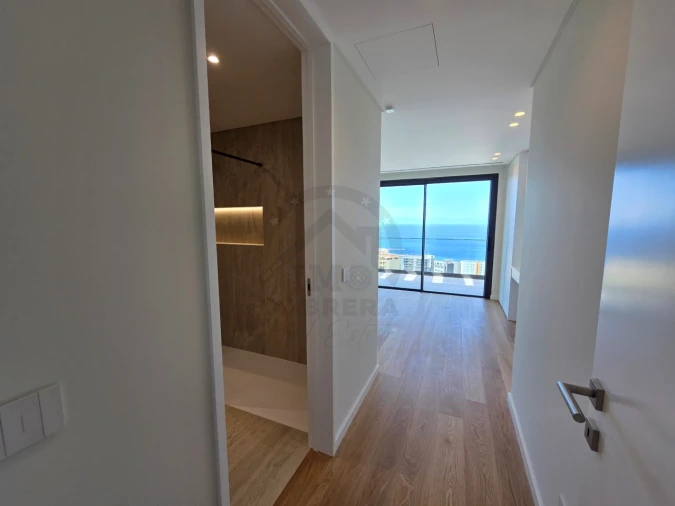 Apartamento T4 para Venda em São Martinho Foto 18