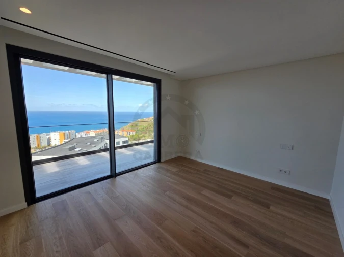Apartamento T4 para Venda em São Martinho Foto 23