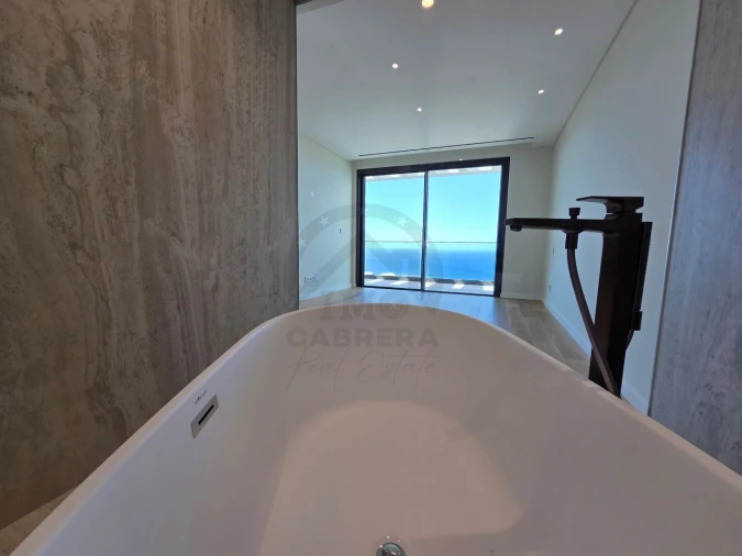 Apartamento T4 para Venda em São Martinho Foto 40