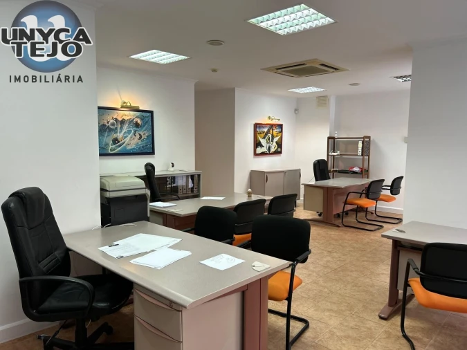 Negócio para Arrendamento em Avenidas Novas Foto 3