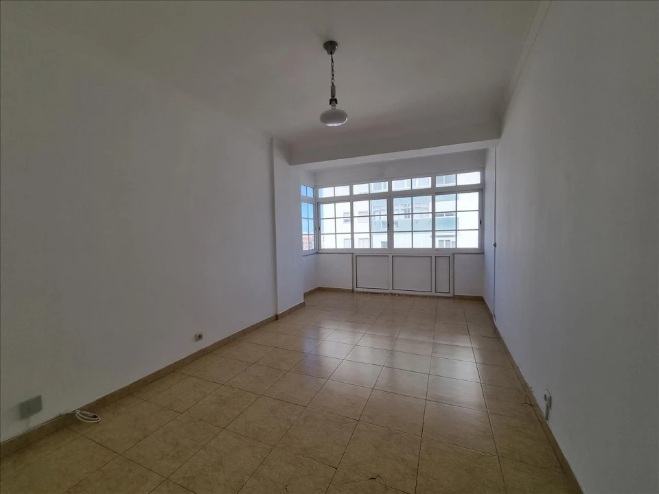 Apartamento T3 para Venda em Mina de Água Foto 2