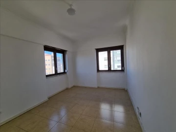 Apartamento T3 para Venda em Mina de Água