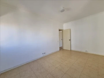 Apartamento T3 para Venda em Mina de Água