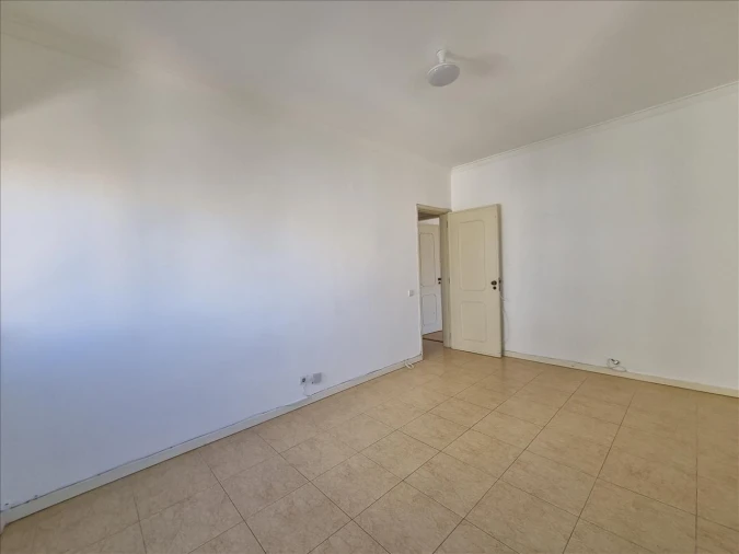 Apartamento T3 para Venda em Mina de Água Foto 9
