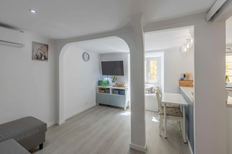 Apartamento T1 para Venda em Misericórdia Foto 8