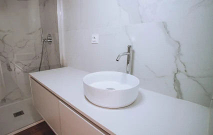Apartamento T1 para Venda em Urgezes