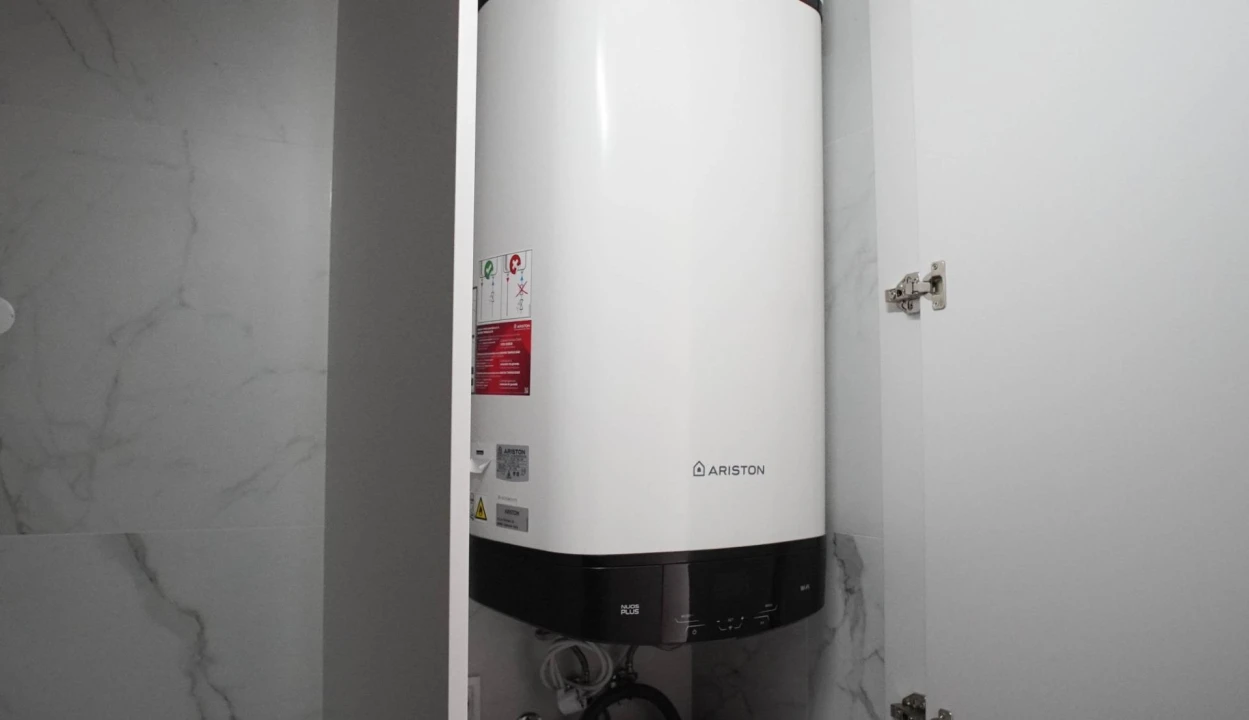 Apartamento T1 para Venda em Urgezes Foto 14