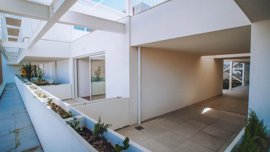 Apartamento T1 para Venda em Urgezes Foto 8